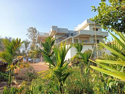 Giridhama homestay
