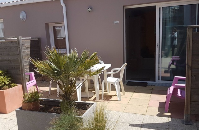 GITE 4 personnes vue patio