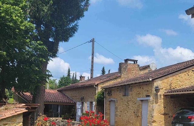 gite avec piscine au calme à Sarlat