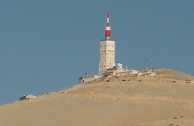 gite avec piscine poue 12 personnes aux pieds du Mt Ventoux
