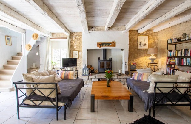 Gîte Champagnac-de-Belair, 6 pièces, 10 personnes