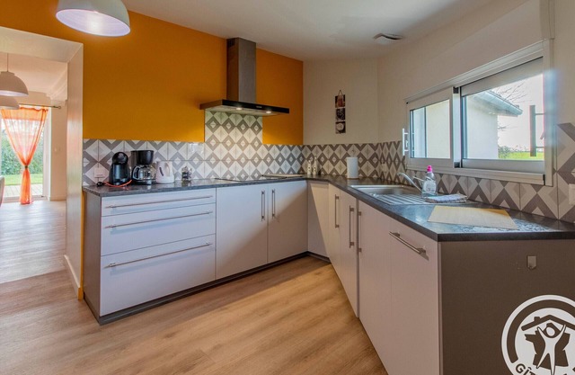 Gîte Chemillé-en-Anjou-Chemillé-Melay, 4 pièces, 6 personnes