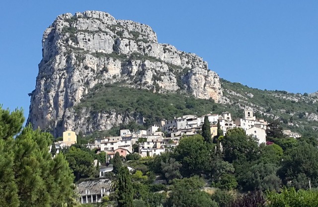Gite de groupe La Ferrage au coeur de la cote d'azur. rapport qualité /prix top