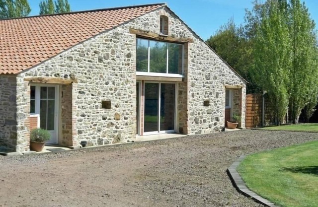 Gite Le Champ-Saint-Père, 4 bedrooms, 8 persons