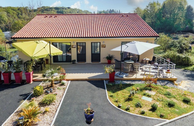 Gîte Le Pic Épeiche – Confort Moderne à Sarlat avec Terrasse, et Vue Imprenable sur la Cathédrale