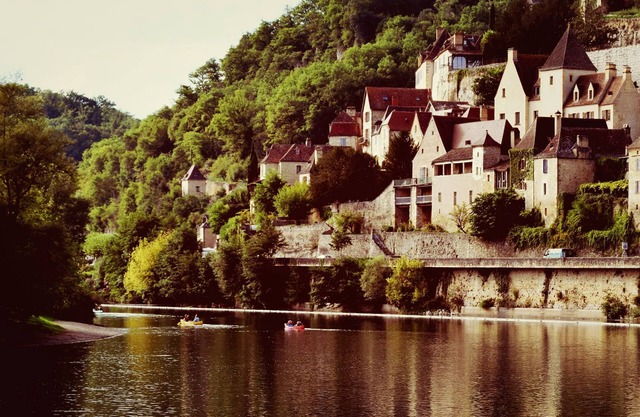 Gite nr Eymet avec jacuzzi chauffé, à 100 mètres du lac, Dordogne, Aquitaine