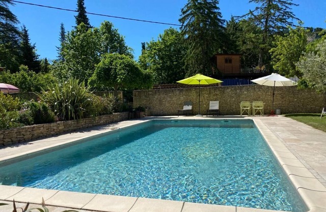 Gîte Studio avec Balcon à Venasque