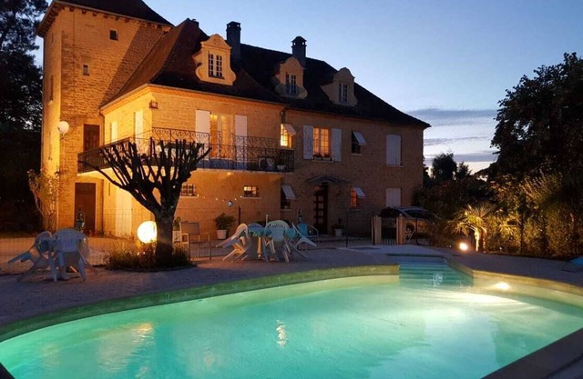 Sarlat : Très beau gîte pour 4 personnes à 3 kms du centre ville