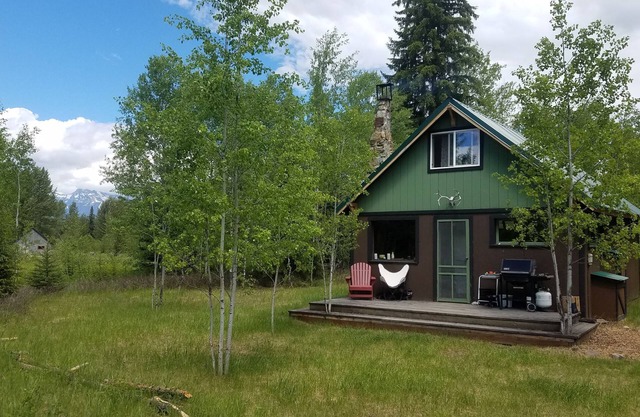 "The Cutthroat Cabin" - À quelques pas de la rivière Wild & Scenic North Fork Flathead