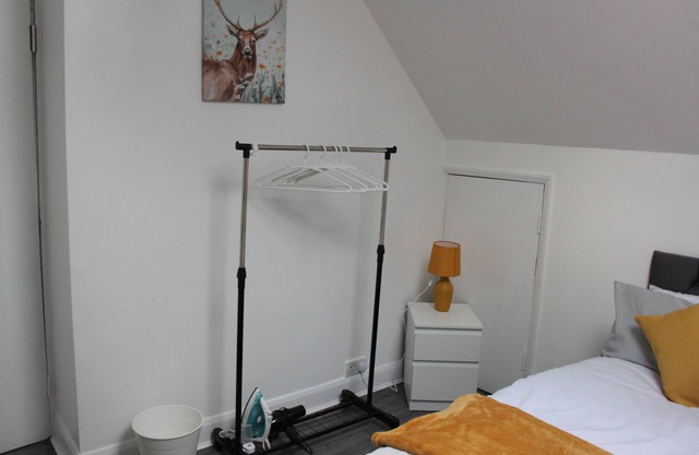 Glamorous flat in shepherd's bush - super close to an amazing shopping centre