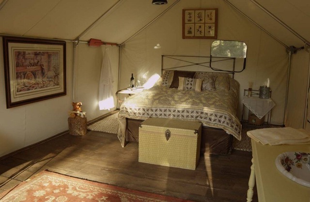 Glamping Tent II, situé sur 80 Acre Ranch, Helena Mt