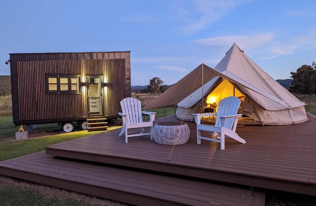 Glamping Vineyard Getaway with Luxury Amenities