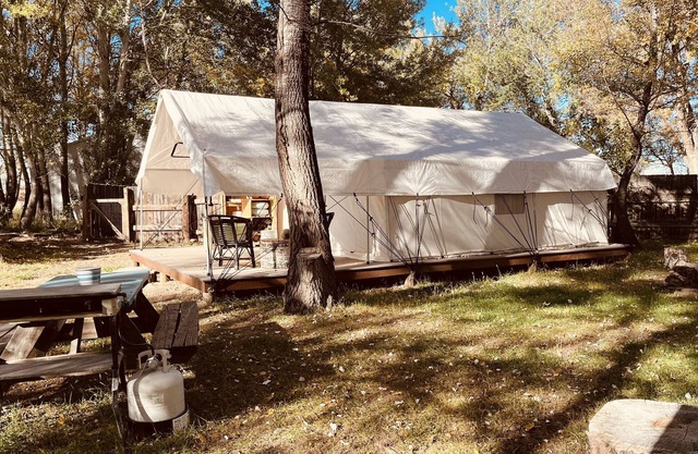 Glampsite getaway near Loveland!