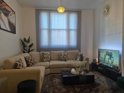 Glams unique one bedroom apartment