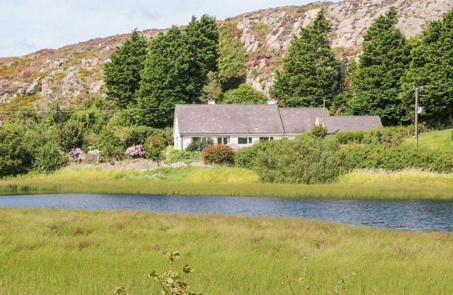 Glan Gors, LLANERCHYMEDD
