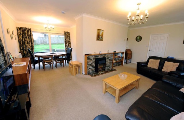 Glan Heulog - Near to Beach, Pet Friendly
