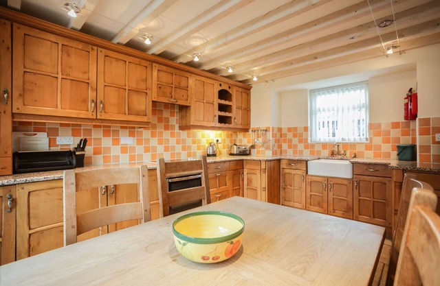 GLASLYN - a cottage that sleeps 4 guests in 2 bedrooms