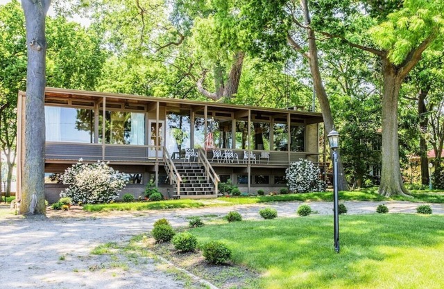 GLASS HOUSE 5 BR Private Beach 1Mile From Cedar Point 2 de Sports Force