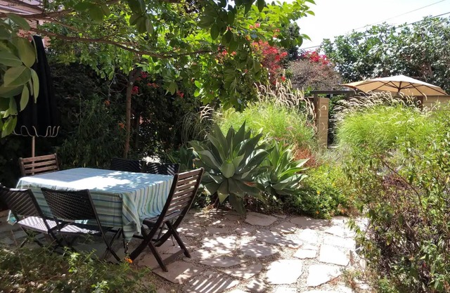 Glassell Park Studio with gardennn