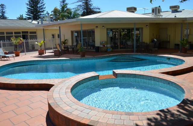 Glenelg Motel