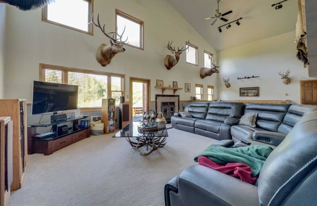 Peaceful Lodge in Nature Cozy&Scenic Country Home