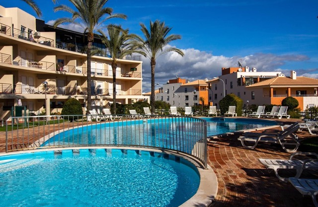 Globe 33 Apartment | Top Location & The Strip Albufeira