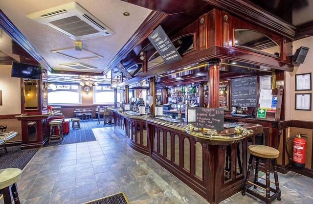 Globe Inn