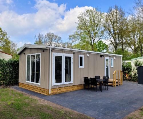 Gloednieuwe 4-6p Lodge - 5 sterren Camping Pallegarste