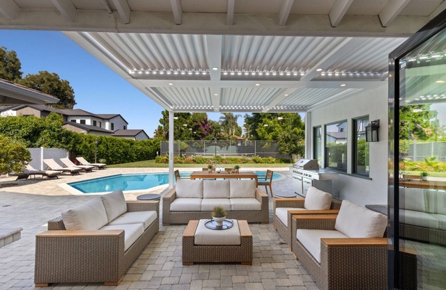 Gloria - Traditional Home with Contemporary Styling in the heart of Encino