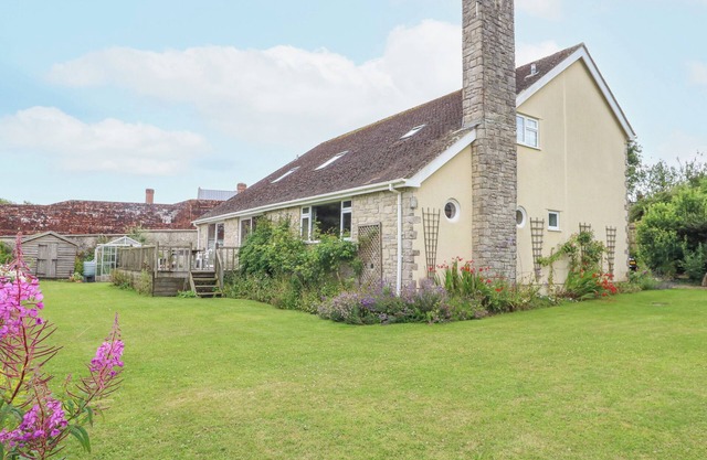 Glyde House