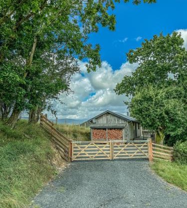 Glyndwr Way Cabin