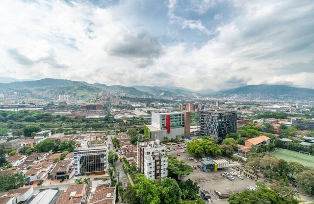 Go Living 1402 · Amazing city view in El Poblado, AC, GYM & co-work