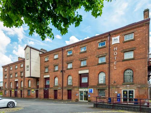 go2 Burton upon Trent Central Hotel