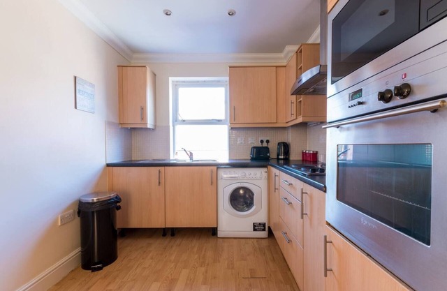 Godwin Court - 2 Bedroom Homely Apartment 6 personnes