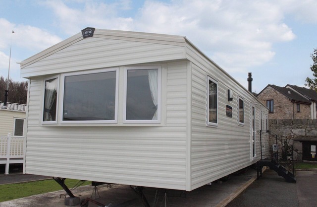 3 bedroom accommodation in Llanddulas