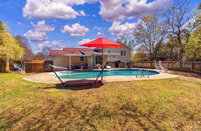 Gold Humingbird-All in one Family Getaway W/pool