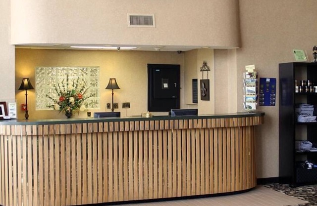 Gold Vault Inn