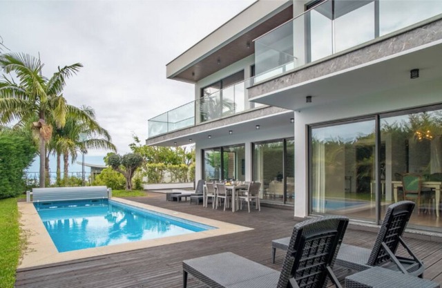 Gold Villa