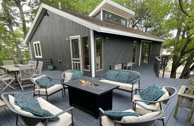 Golden Gate Cottage -White Lake & Lake Michigan - relaxing -boating -fishing!