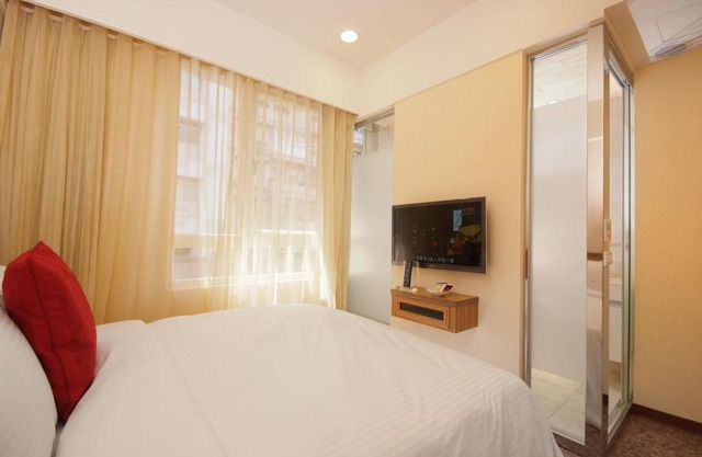 Golden Hotel