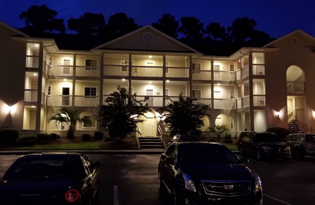 Golf Com. 2 BRM / 2 BA. Canapé-lit 2ème étage. W / Wifi
