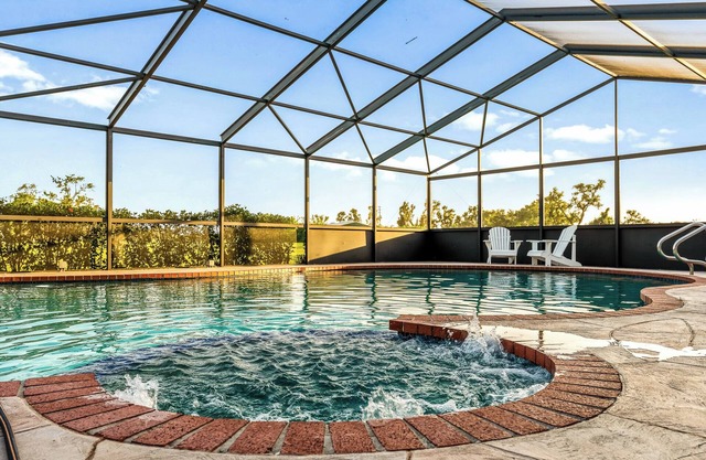 Golf Course Front Oasis! Pool! Spa! Games!