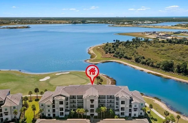 Golf included! Fabulous golf, lake, & sunset views. Walk to the resort pools.