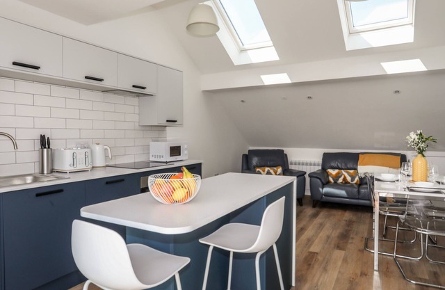 GOLYGFA'R GASTELL / CASTLE VIEW, country holiday cottage in Criccieth