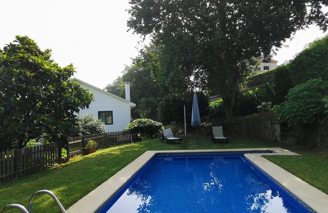 Gondomar Maison avec jardin et piscine près de la plage et les montagnes