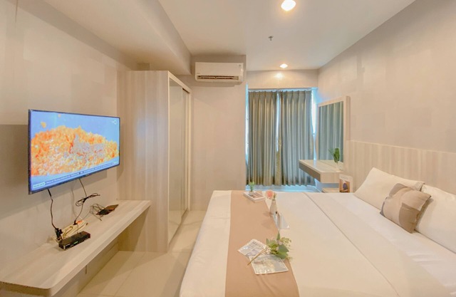 Good Choice And Homey Studio Grand Kamala Lagoon Apartment