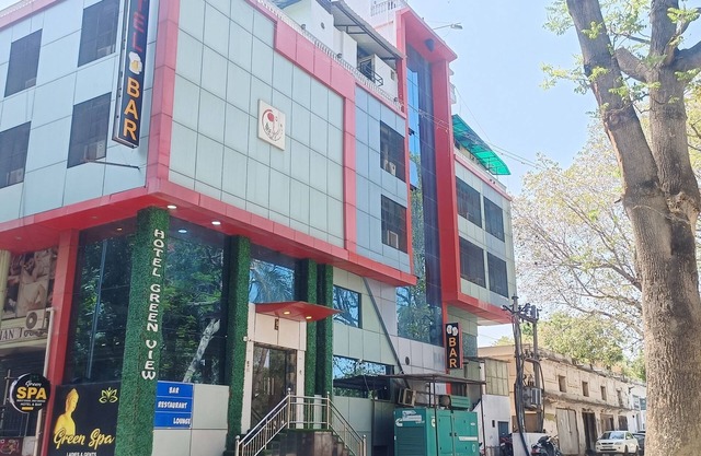 Good Hotel in Heart of the City . Best for family and Friends