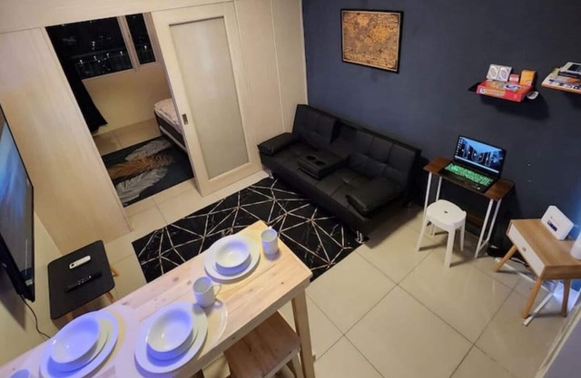 Good Vibes Apartment in Makati