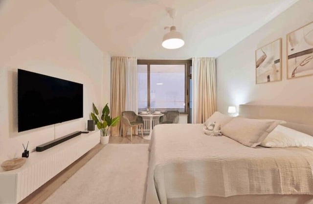Goodliving Apartments Studio Balcon Netflix
