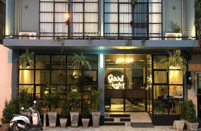Goodnight Poshtel